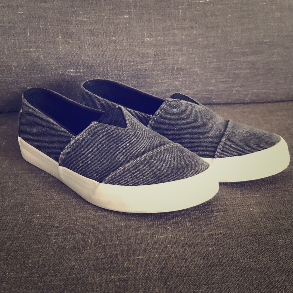 Gray flats